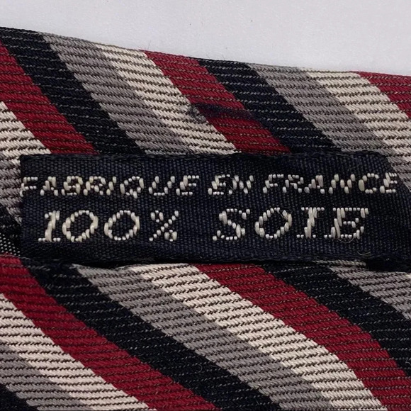 Doucet Jeune 100% Silk Tie 🐛 - Picture 6 of 6